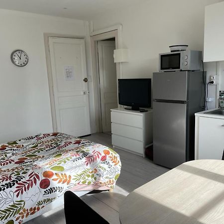 Studio Meuble Et Lumineux 20M2 Appartement Vittel Buitenkant foto