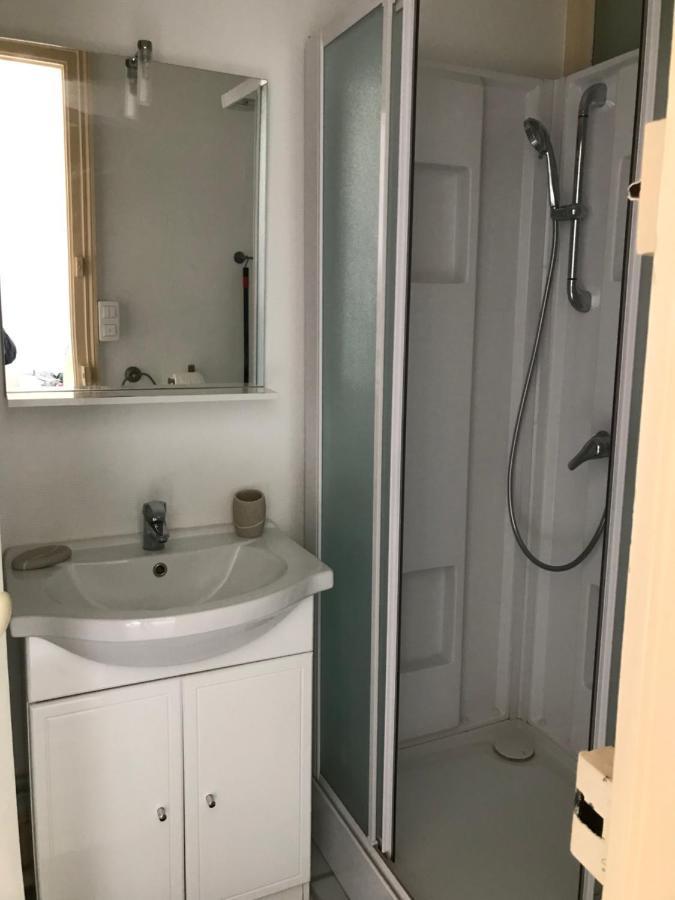 Studio Meuble Et Lumineux 20M2 Appartement Vittel Buitenkant foto